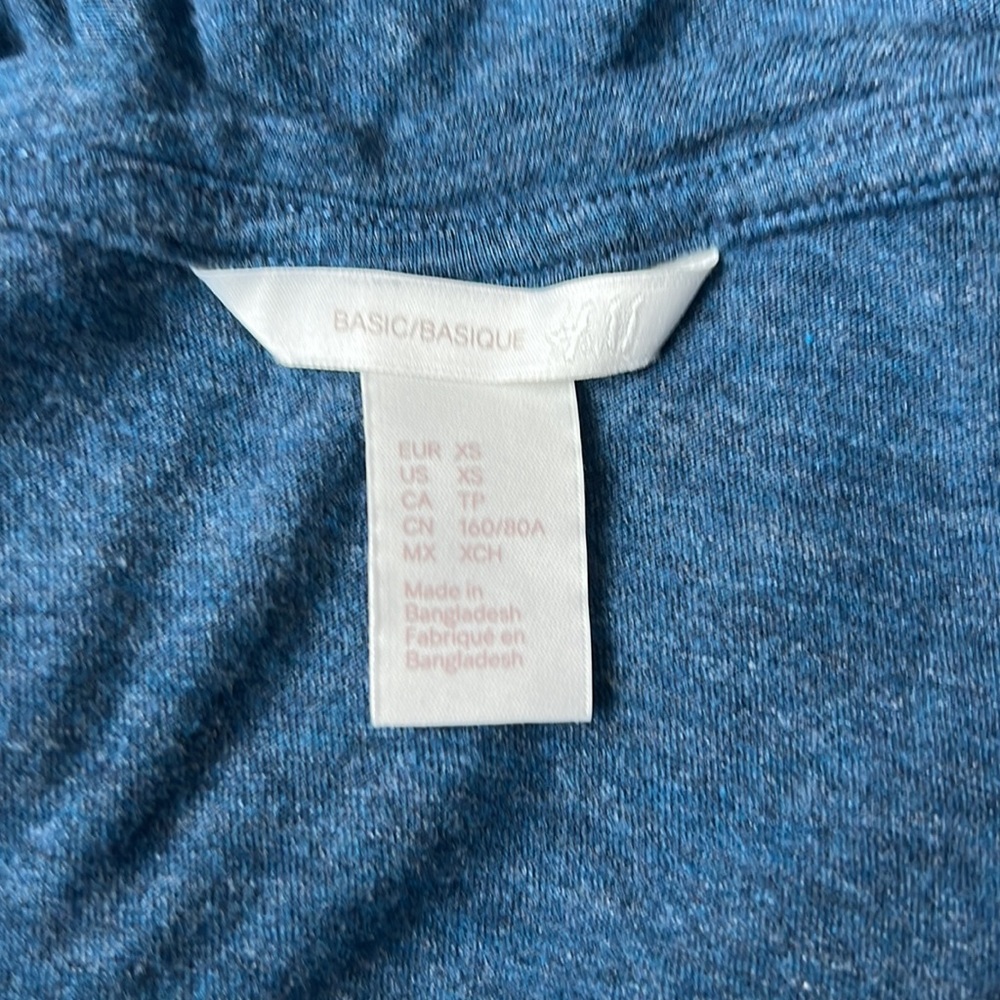 H&M Basic T-Shirt - Picture 8 of 10